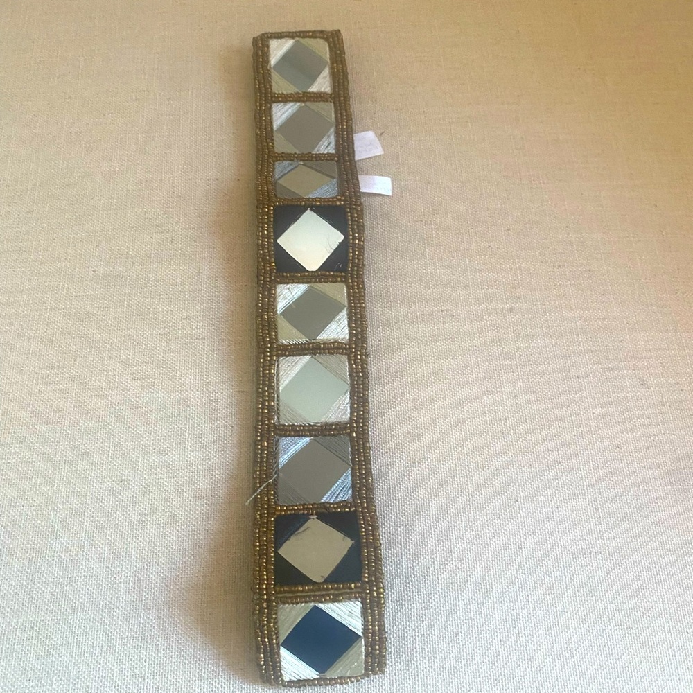 Anthropologie belt